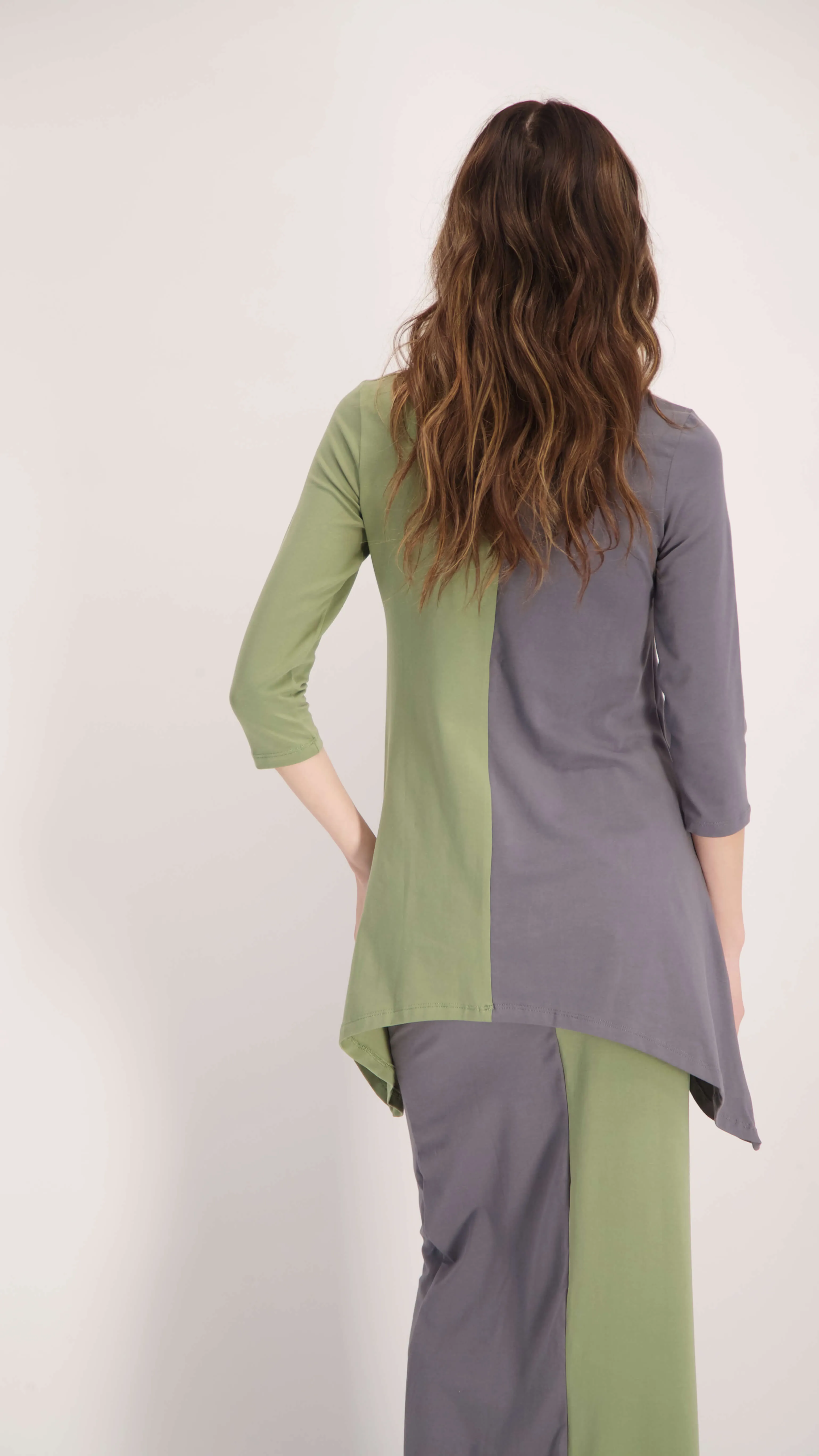 2 Color Asymmetric T-Shirt / Grey & Olive
