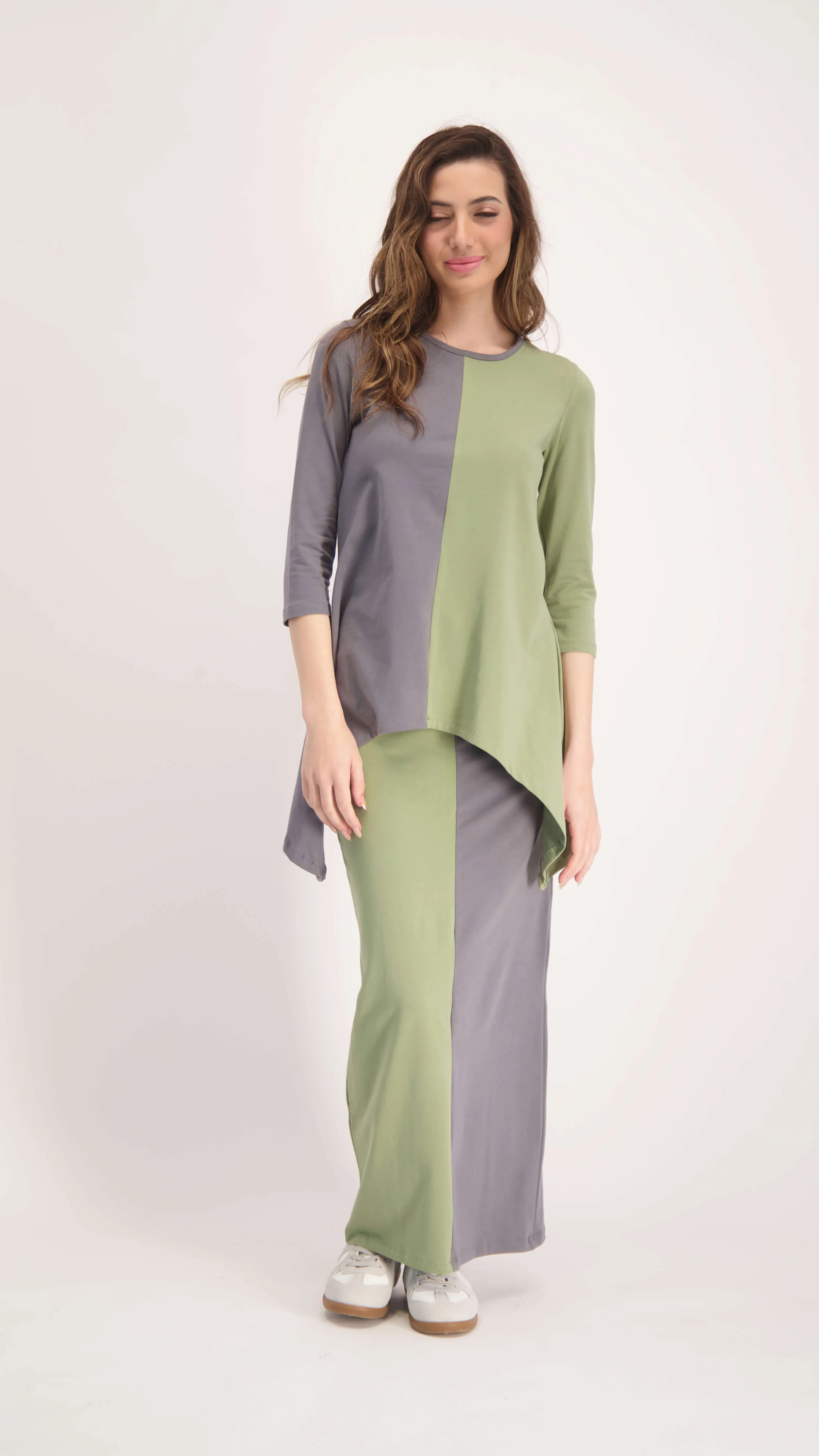2 Color Asymmetric T-Shirt / Grey & Olive