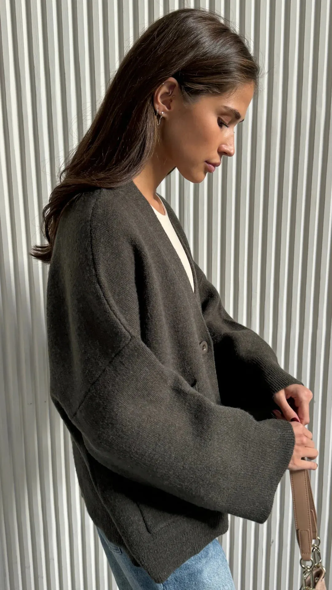 CHARLI CASSANDRA CARDIGAN - DARK KHAKI
