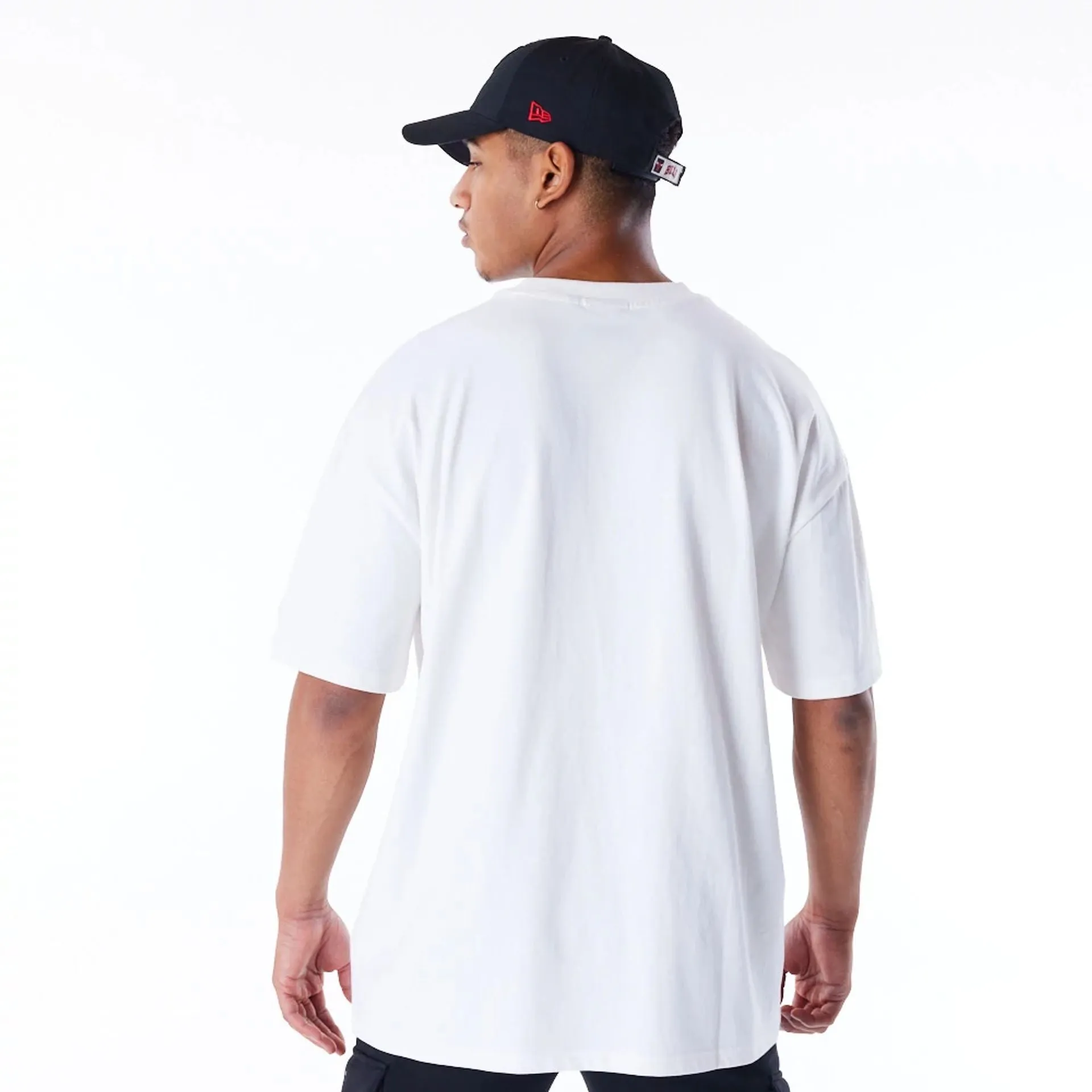 Chicago Bulls Graphic White Drop Shoulder T-Shirt