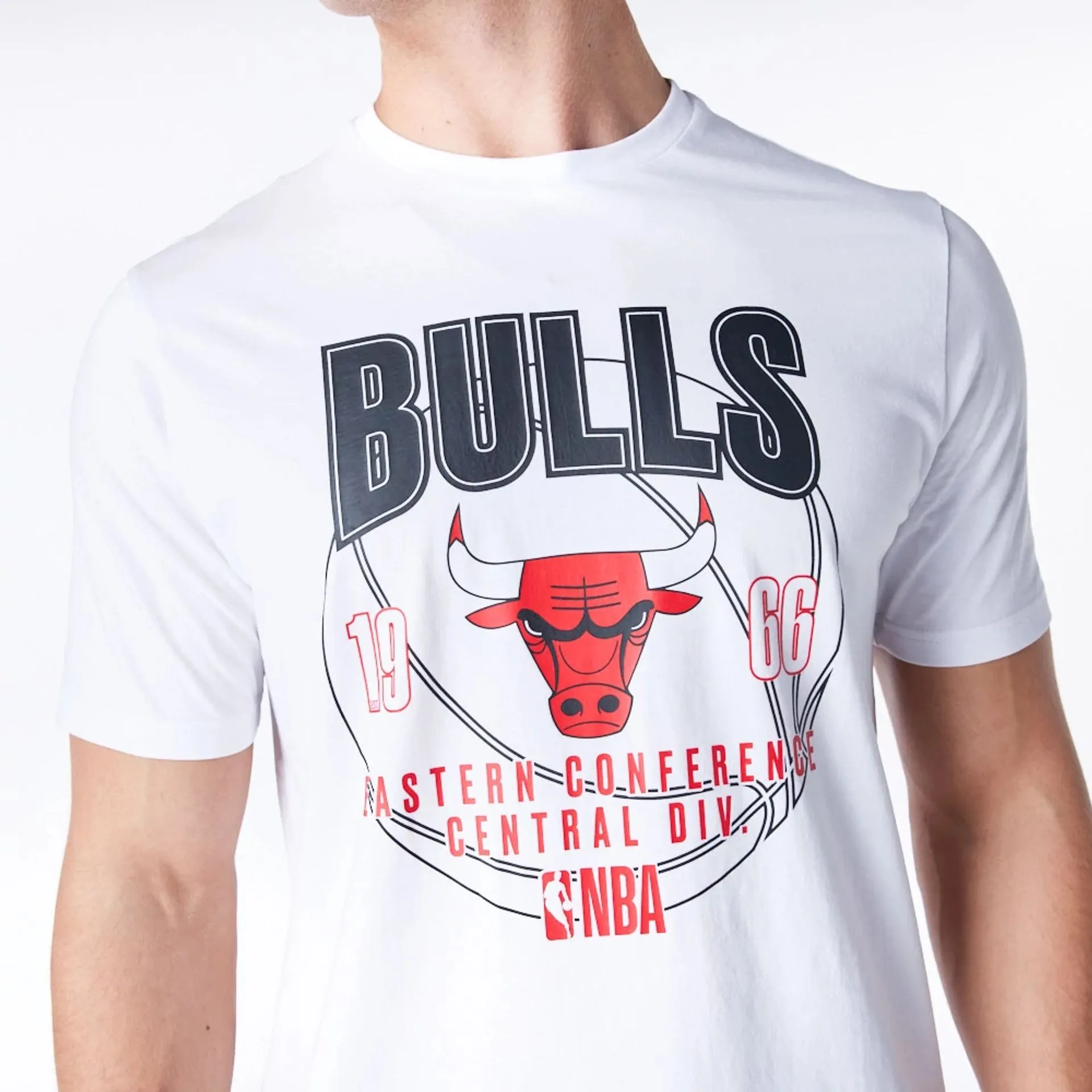 Chicago Bulls NBA Wordmark Graphic White T-Shirt