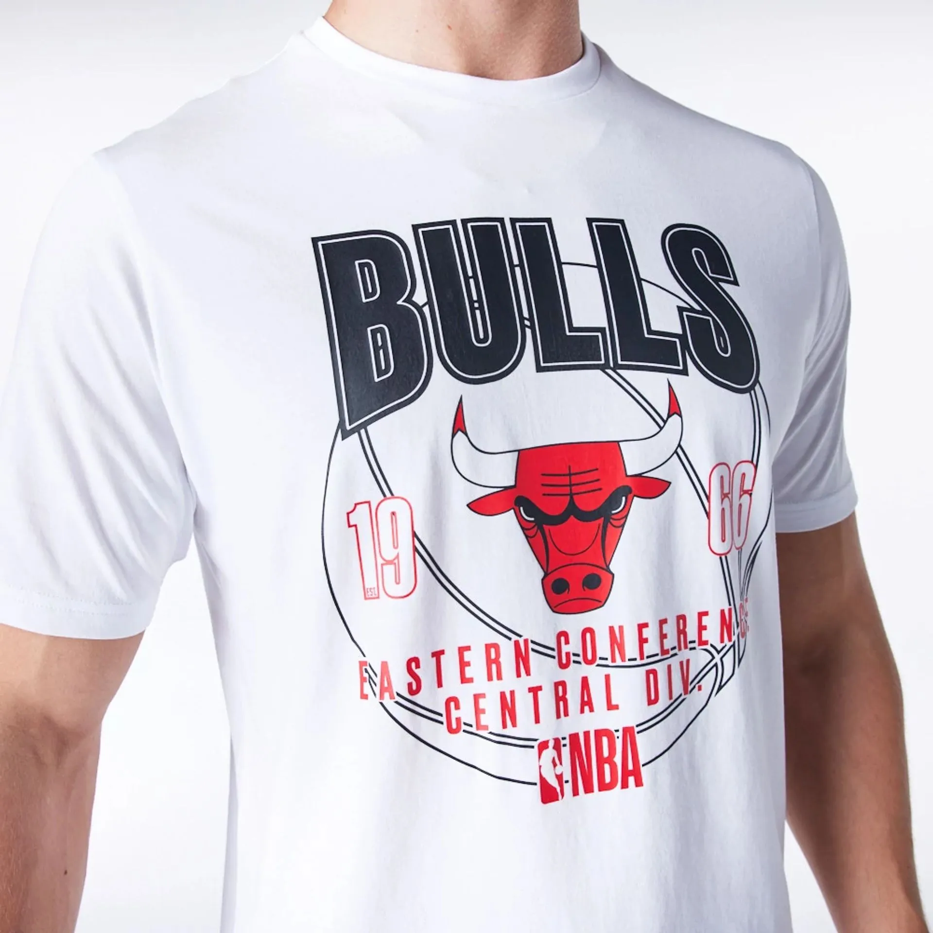 Chicago Bulls NBA Wordmark Graphic White T-Shirt