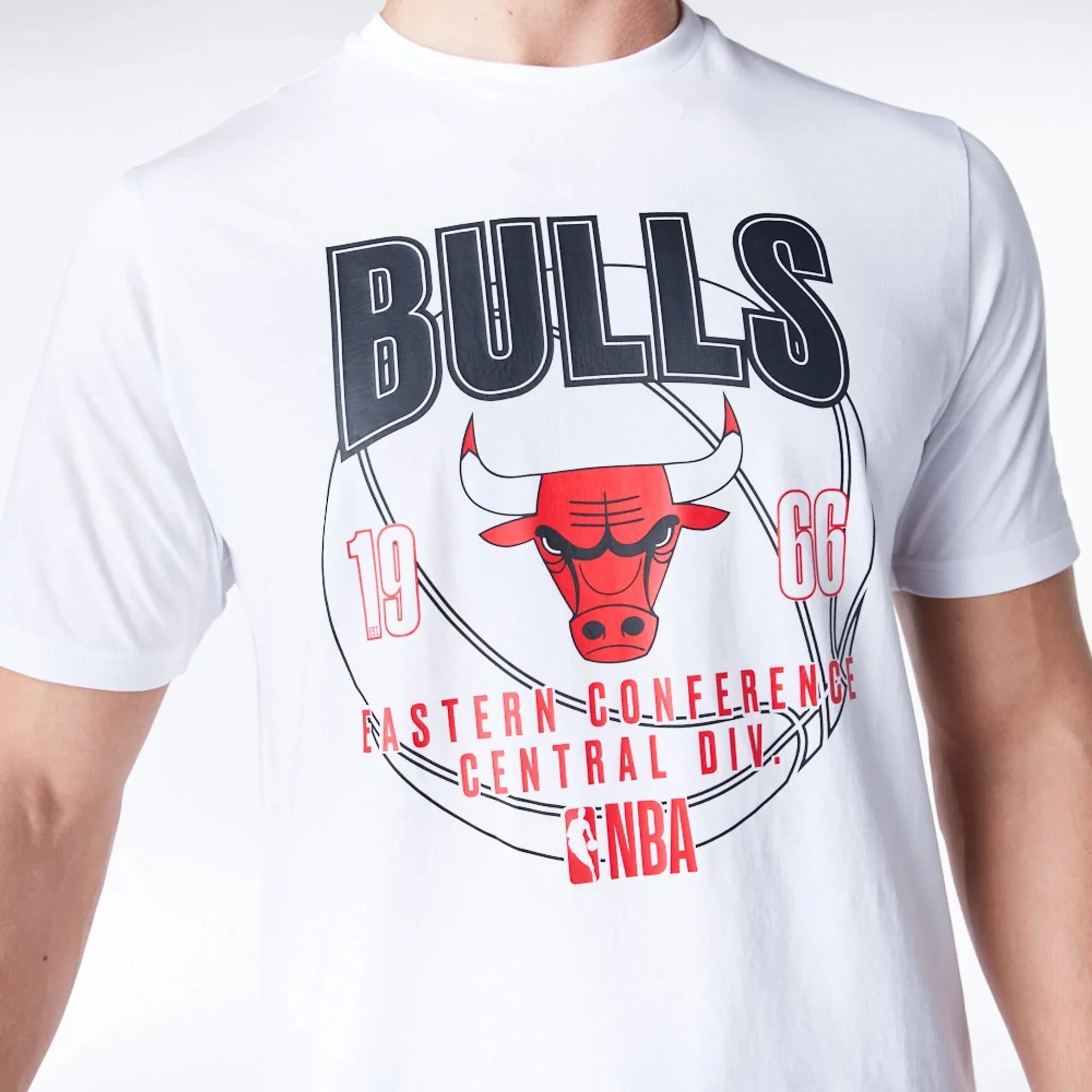 Chicago Bulls NBA Wordmark Graphic White T-Shirt