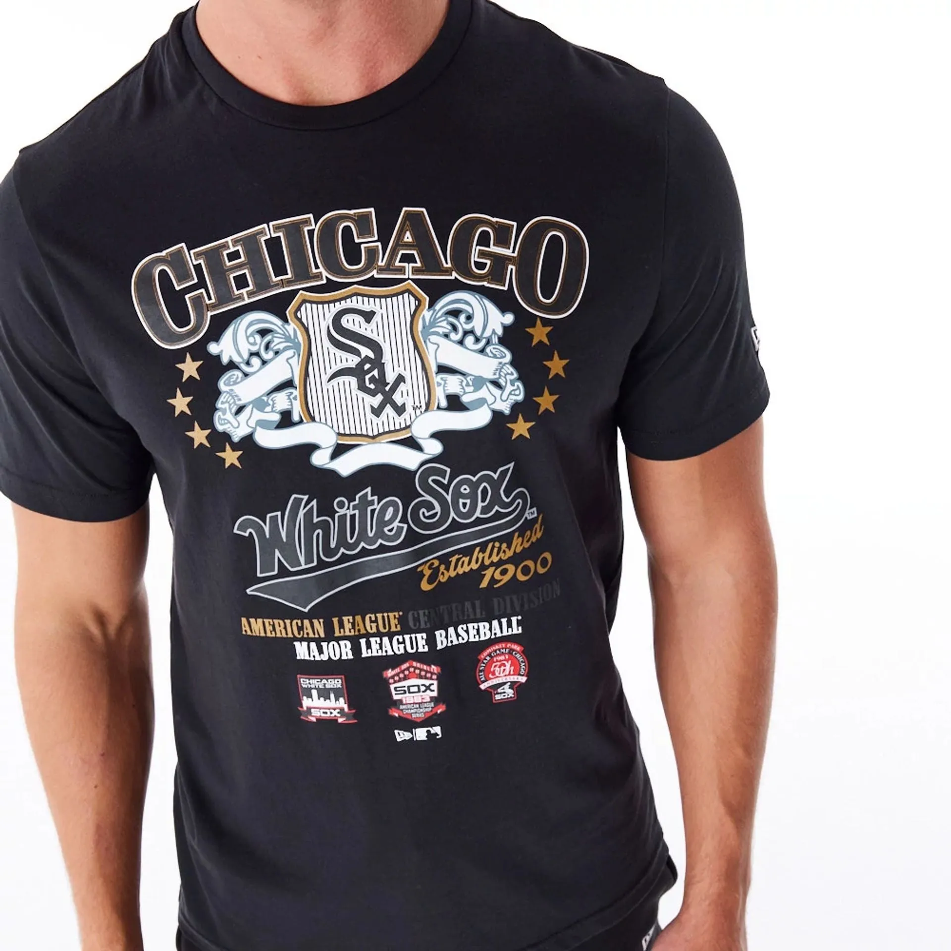 Chicago Cubs MLB Badge Graphic Black T-Shirt