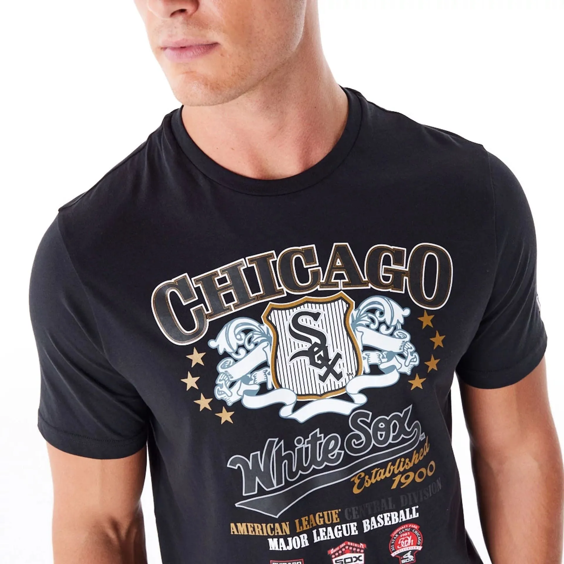 Chicago Cubs MLB Badge Graphic Black T-Shirt