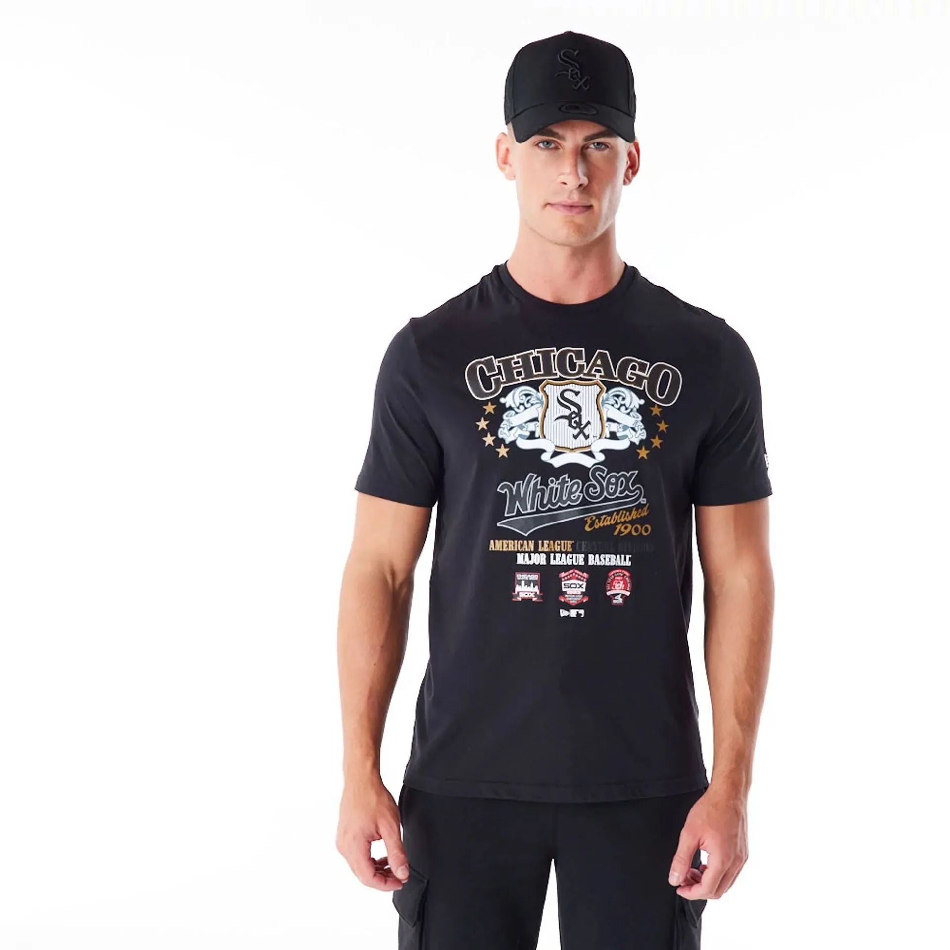 Chicago Cubs MLB Badge Graphic Black T-Shirt