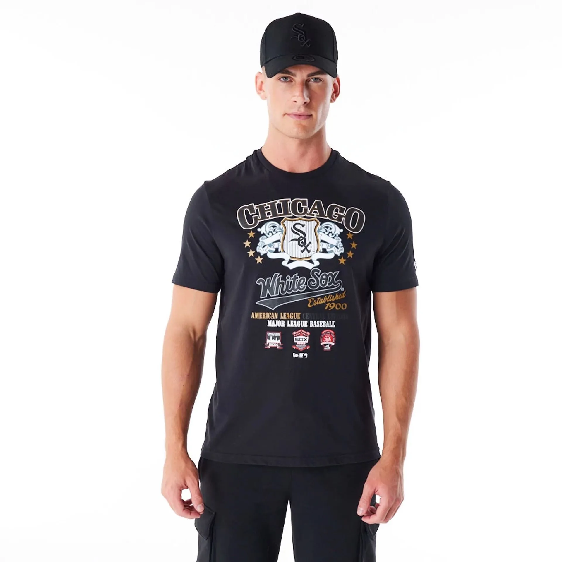 Chicago Cubs MLB Badge Graphic Black T-Shirt