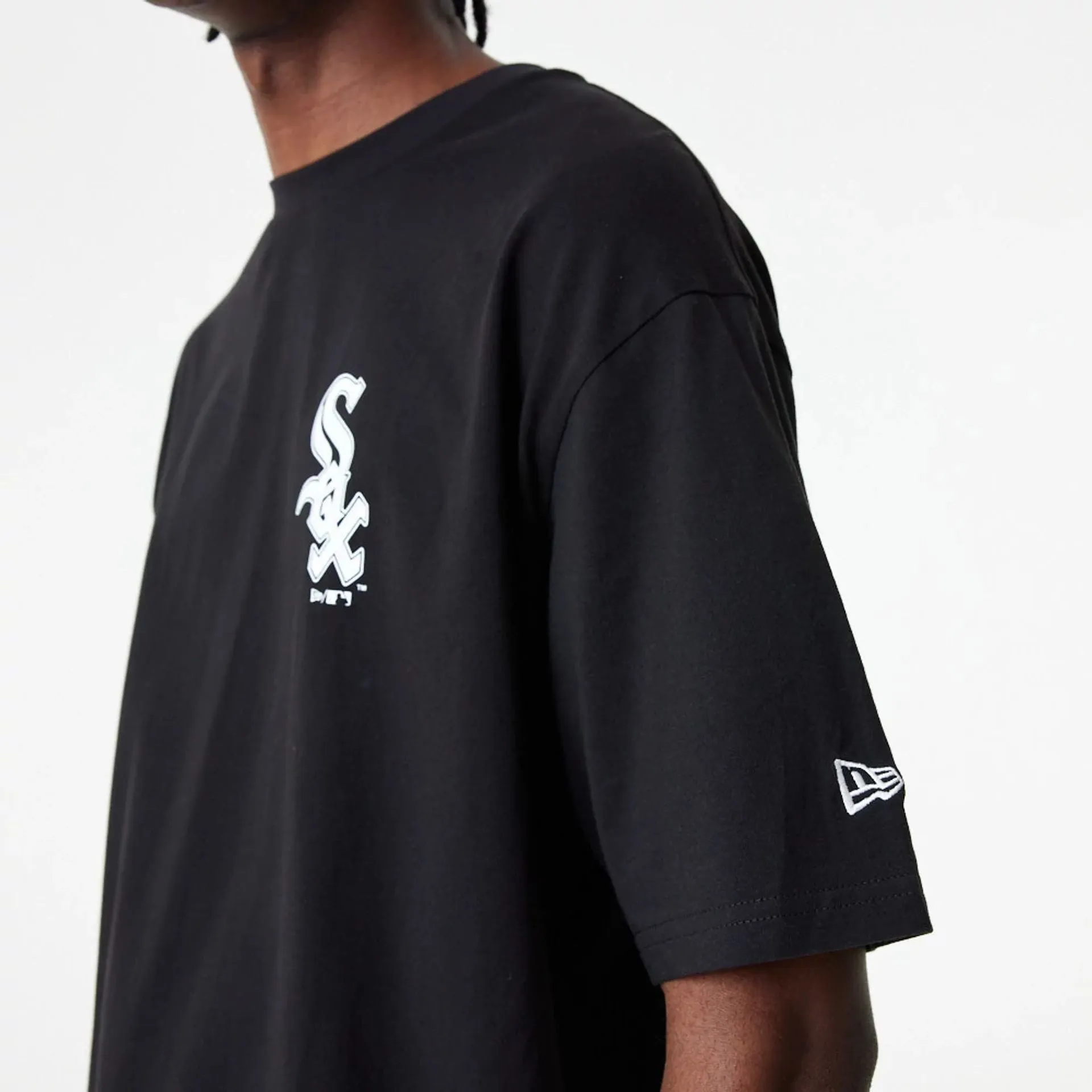 Chicago White Sox MLB Essential Black Oversized T-Shirt