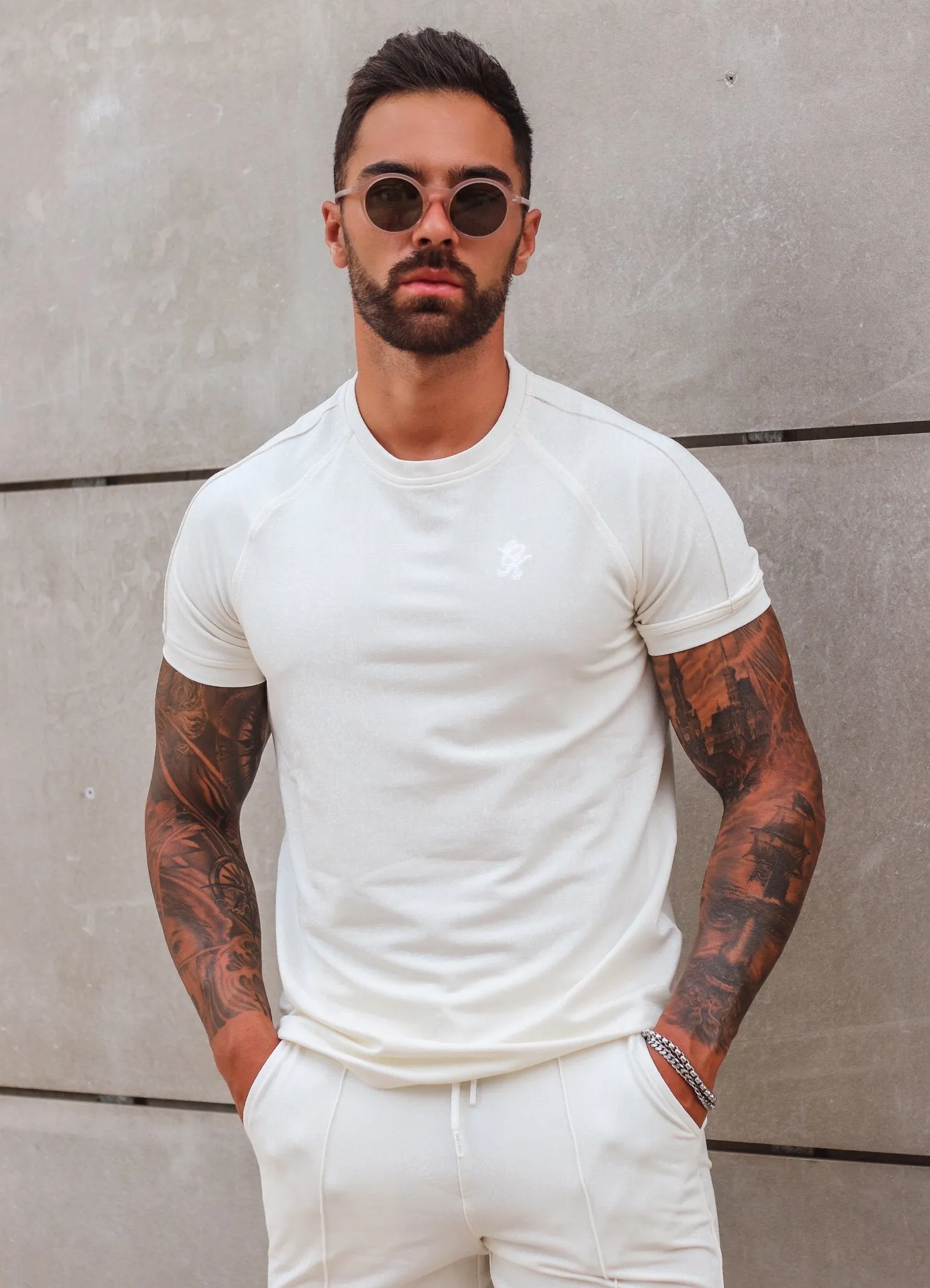 Gym King Signature T-Shirt - Off White