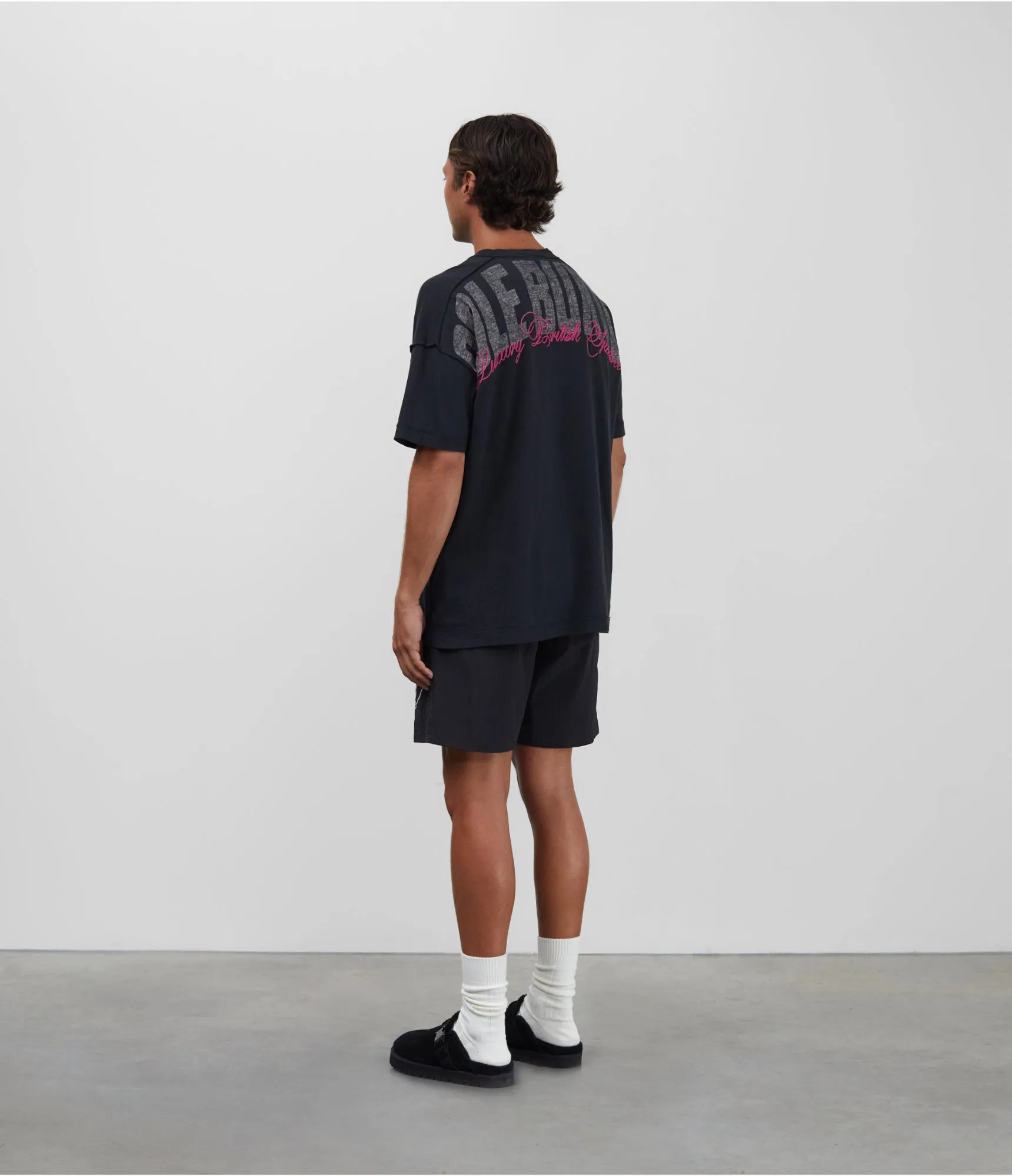 INSIDE OUT ARCH LOGO T-SHIRT