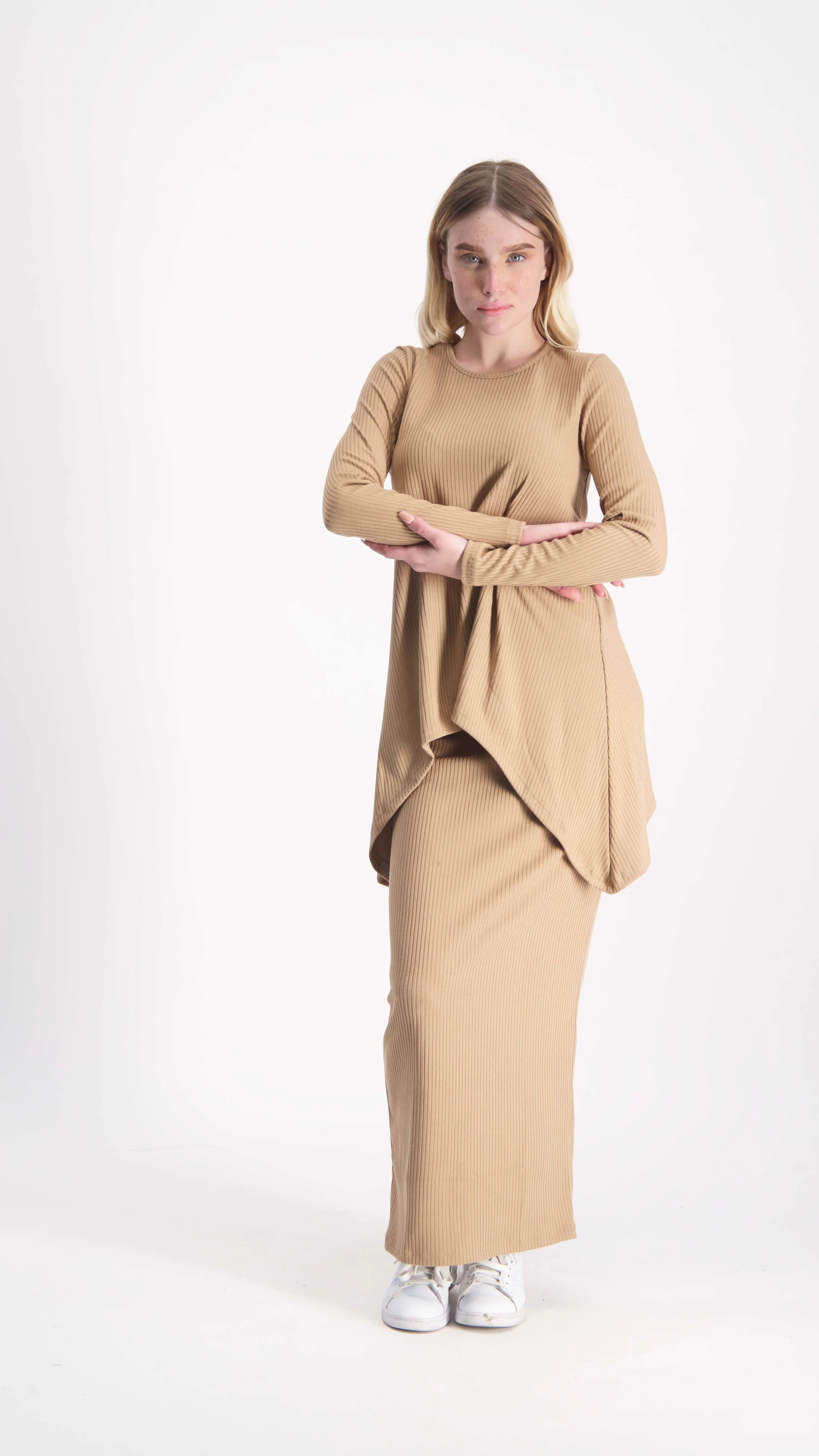 Ribbed Asymmetric T-shirt / Camel