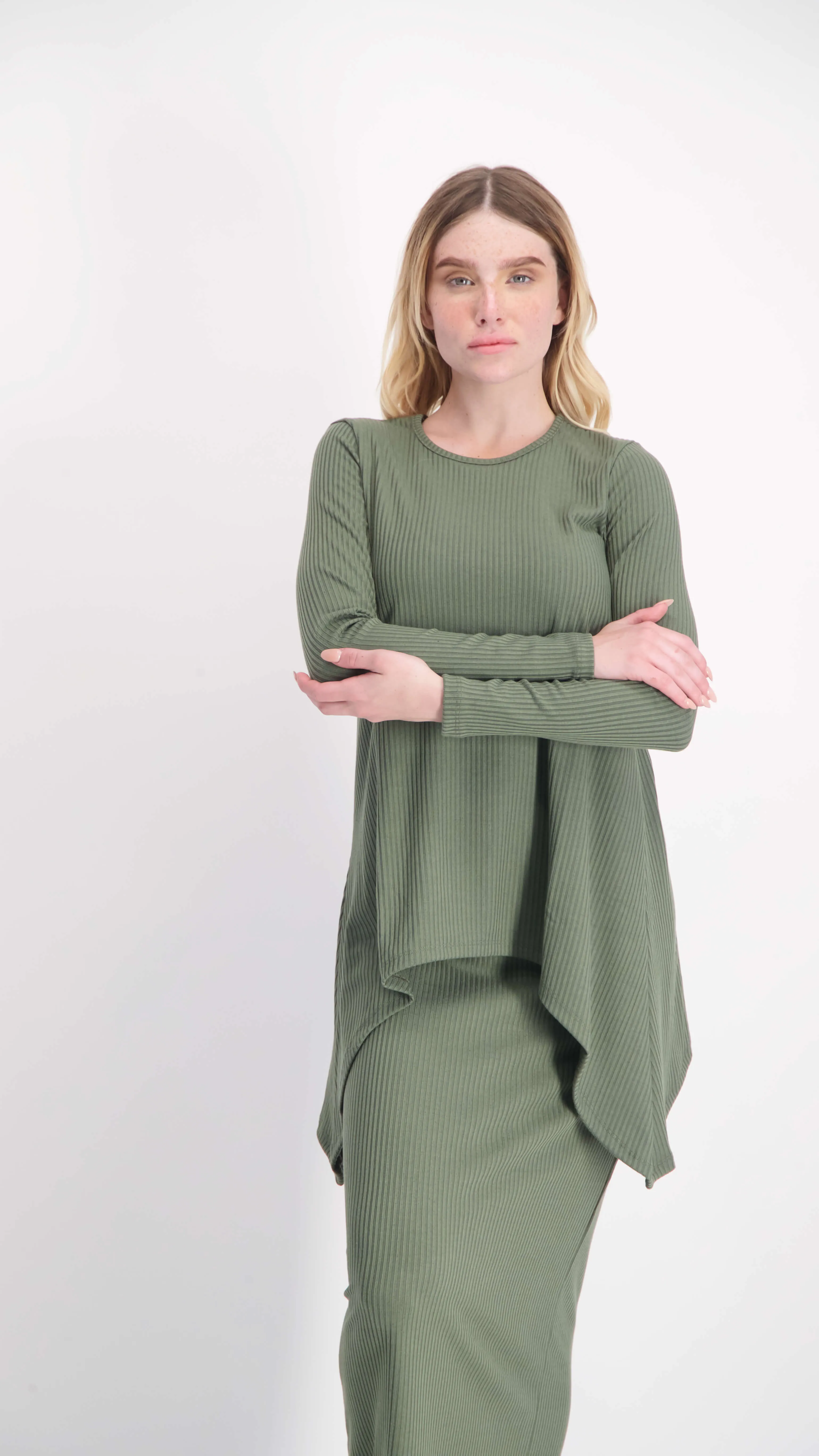 Ribbed Asymmetric T-shirt / Olive