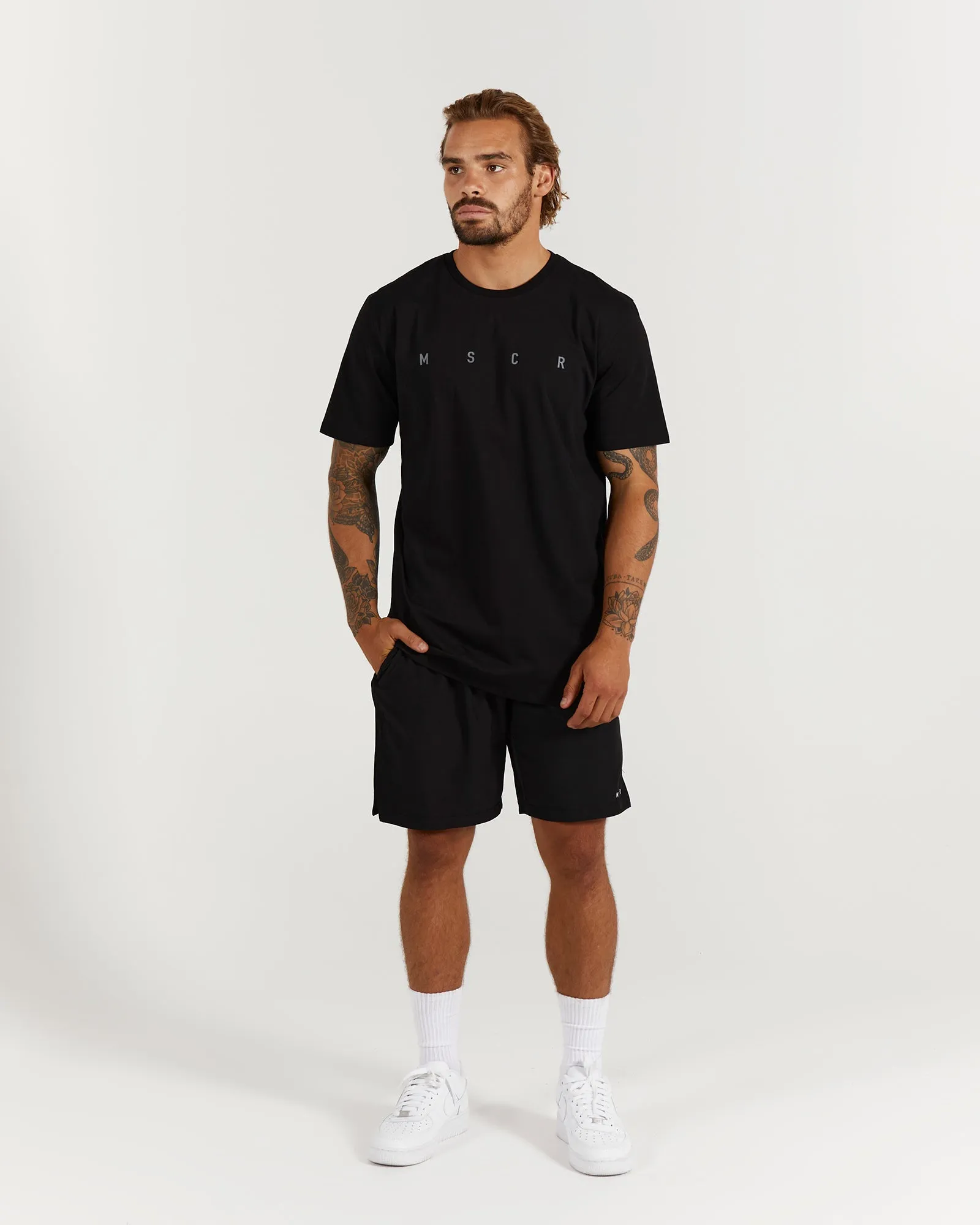 SYDNEY TEE - BLACK