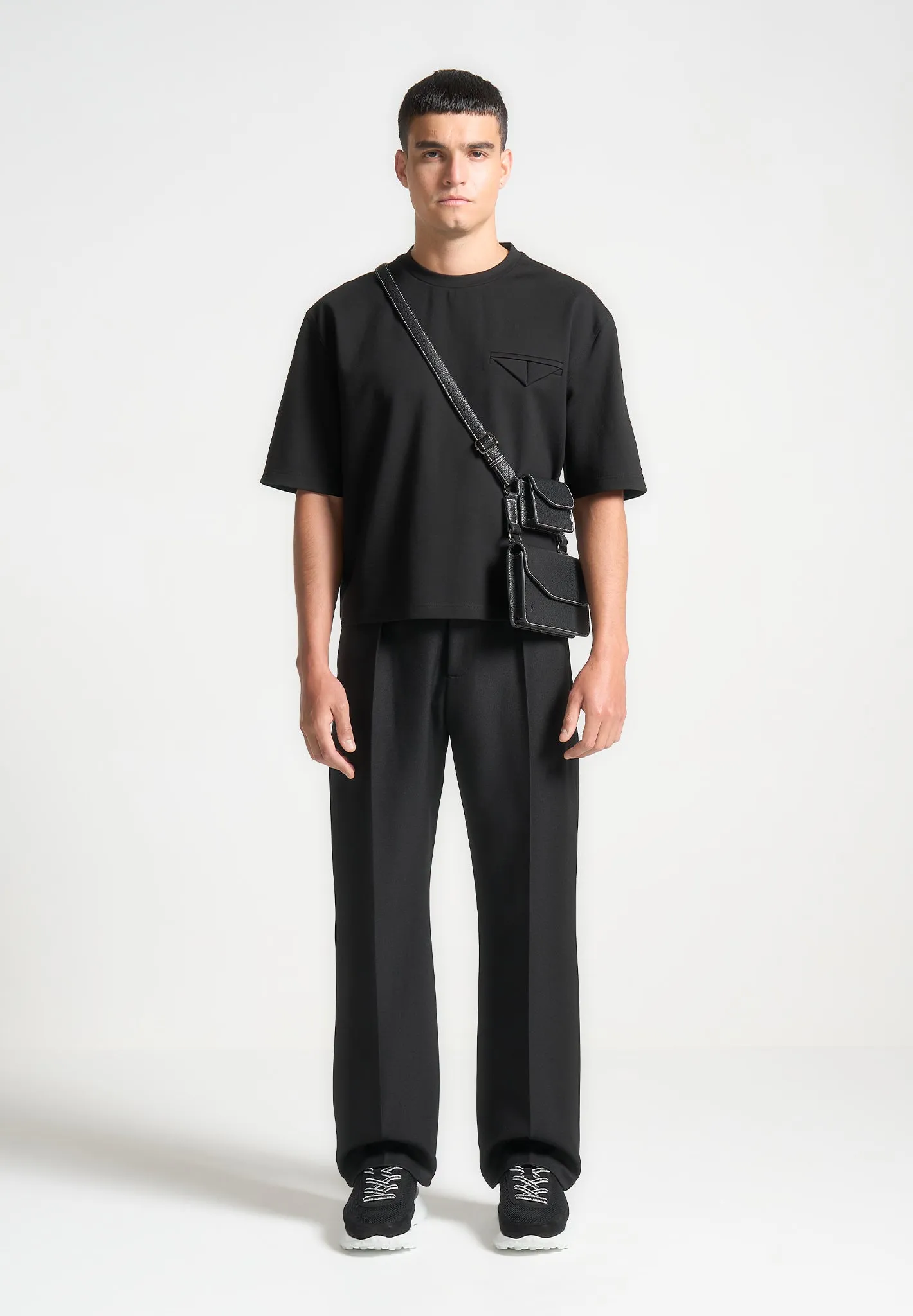 Éternel Boxy Cropped T-Shirt - Black
