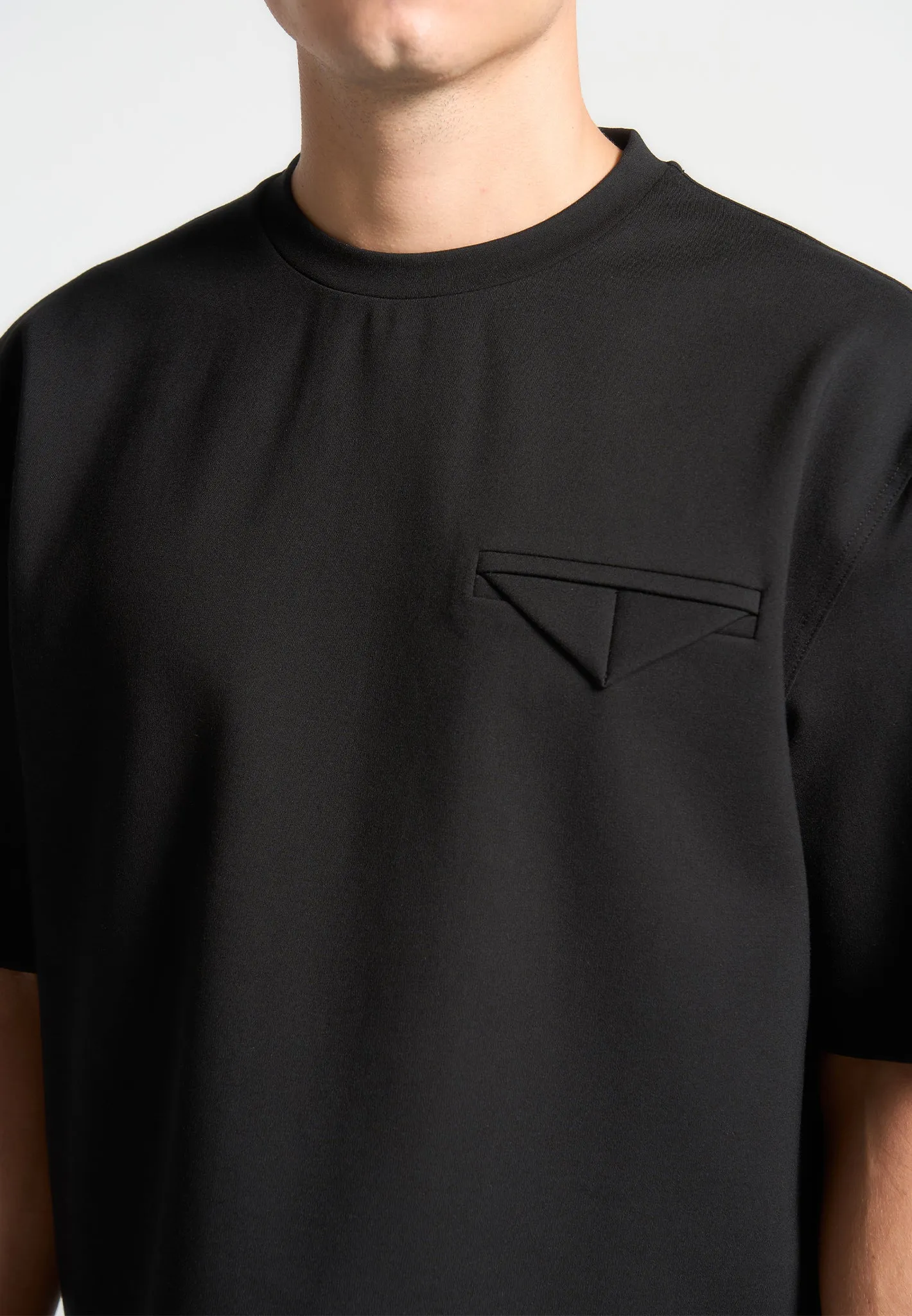 Éternel Boxy Cropped T-Shirt - Black