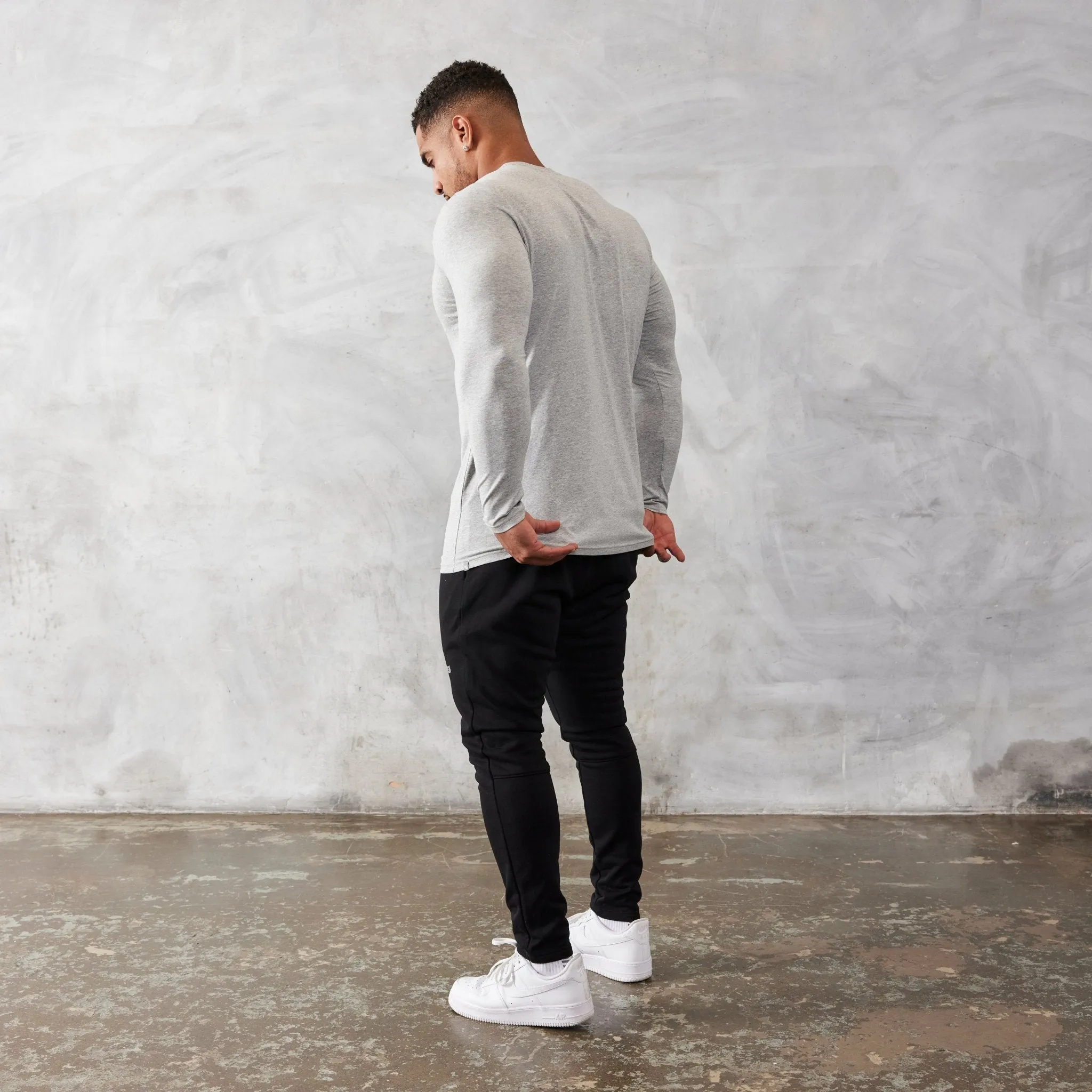 Vanquish Essential Grey Slim Fit Long Sleeve T Shirt