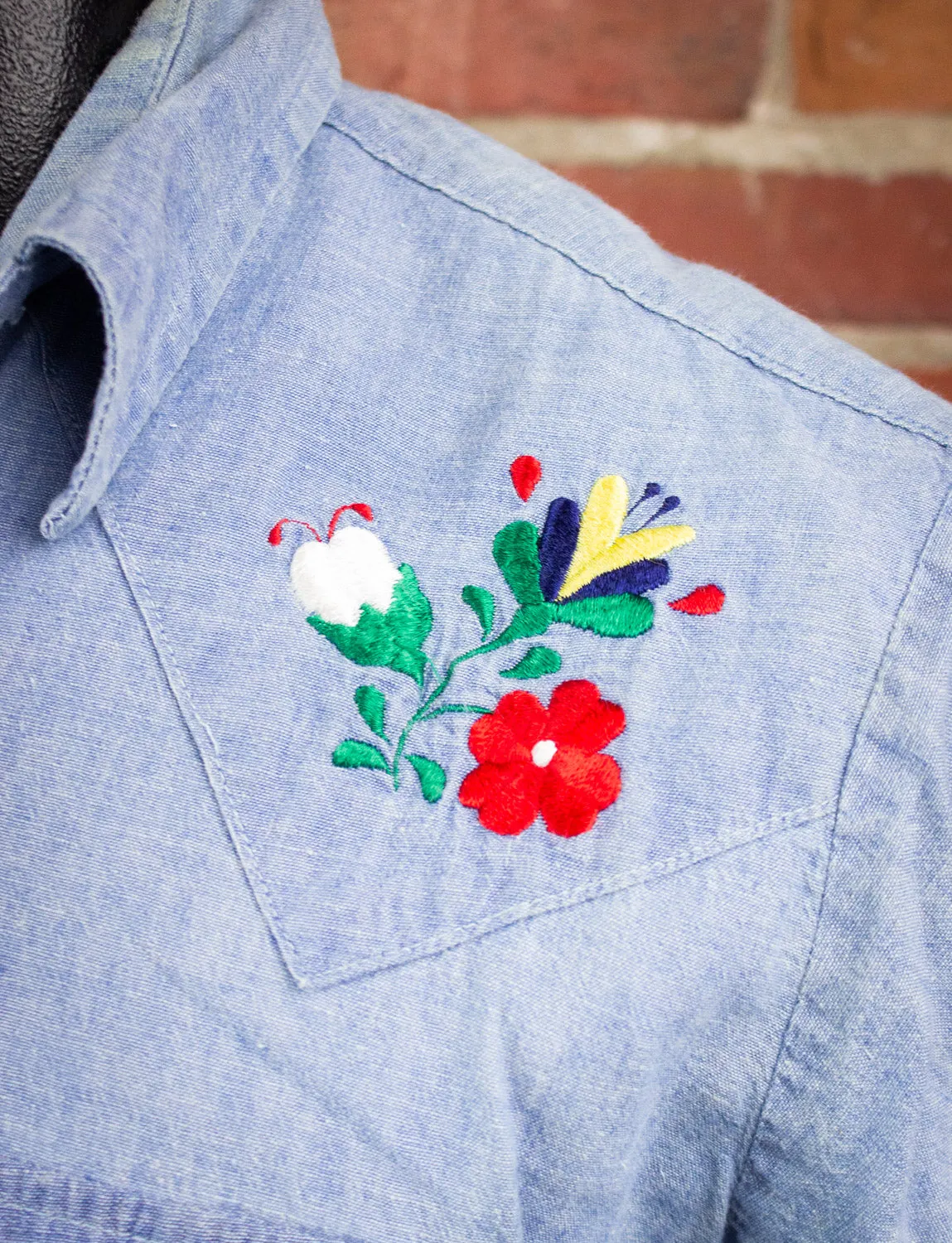 Vintage Dee Cee Floral Embroidered Denim Pearl Snap Shirt 70s Large