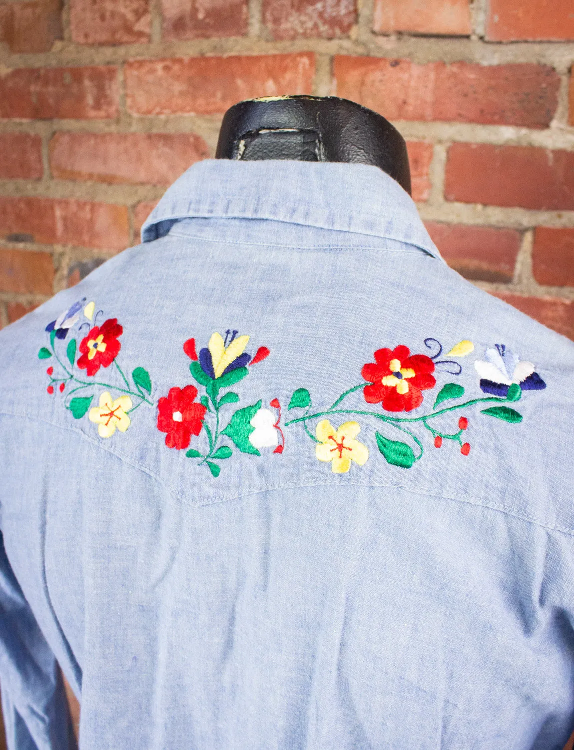 Vintage Dee Cee Floral Embroidered Denim Pearl Snap Shirt 70s Large